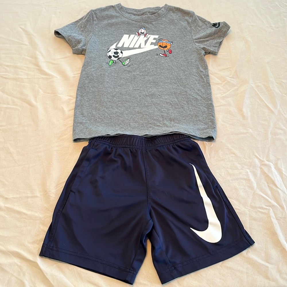 Boys Nike short set